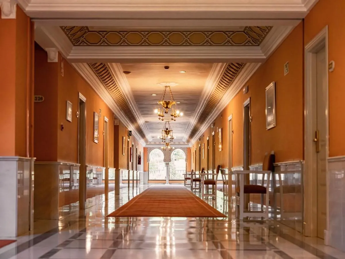 Alhambra Palace Hotel Гранада