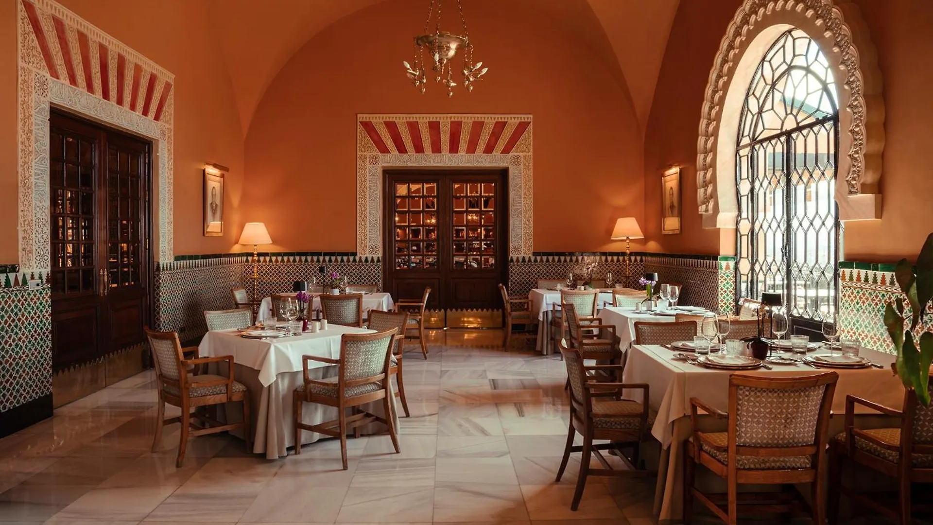 Alhambra Palace Hotel Гранада