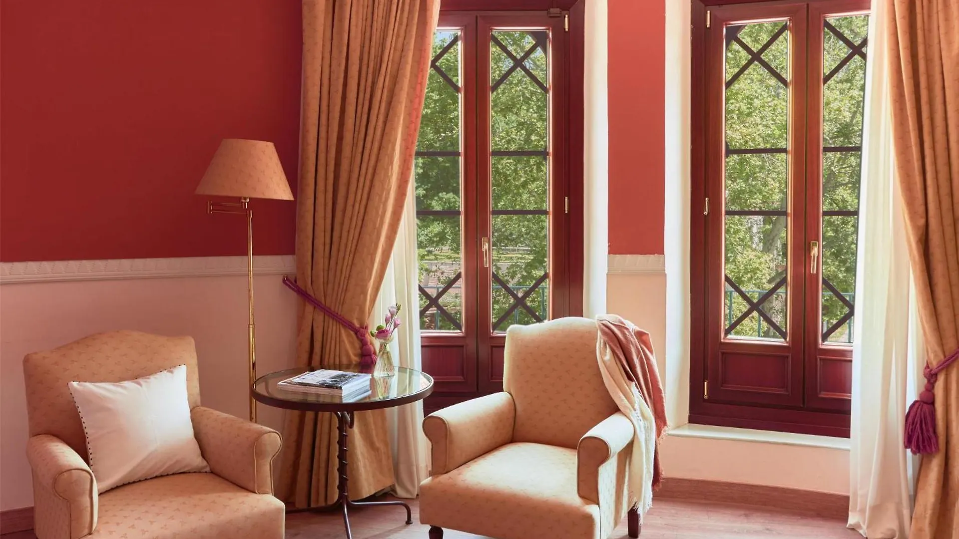 Alhambra Palace Hotel Гранада