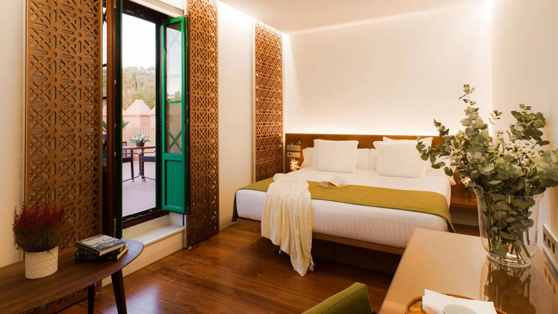 Alhambra Palace Hotel Гранада