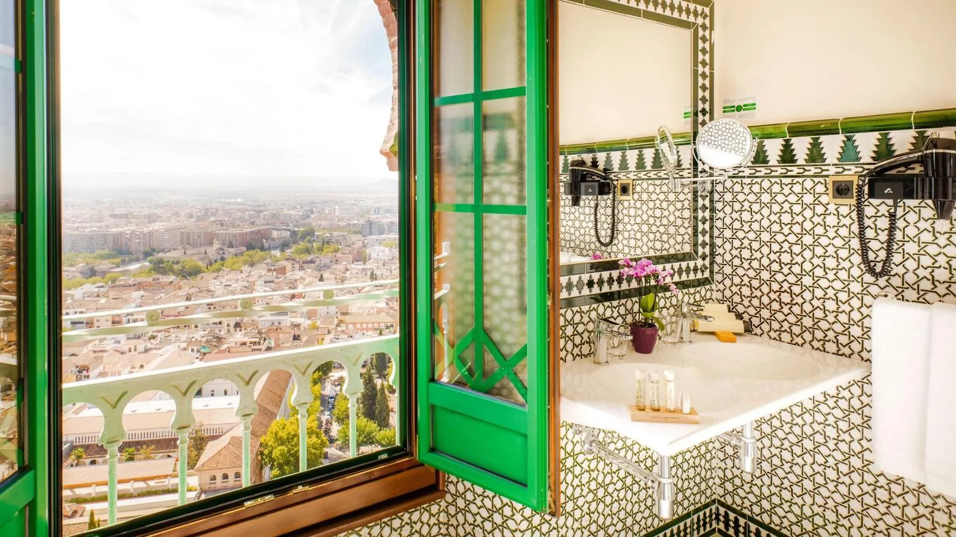 *****  Alhambra Palace Hotel Гранада Испания