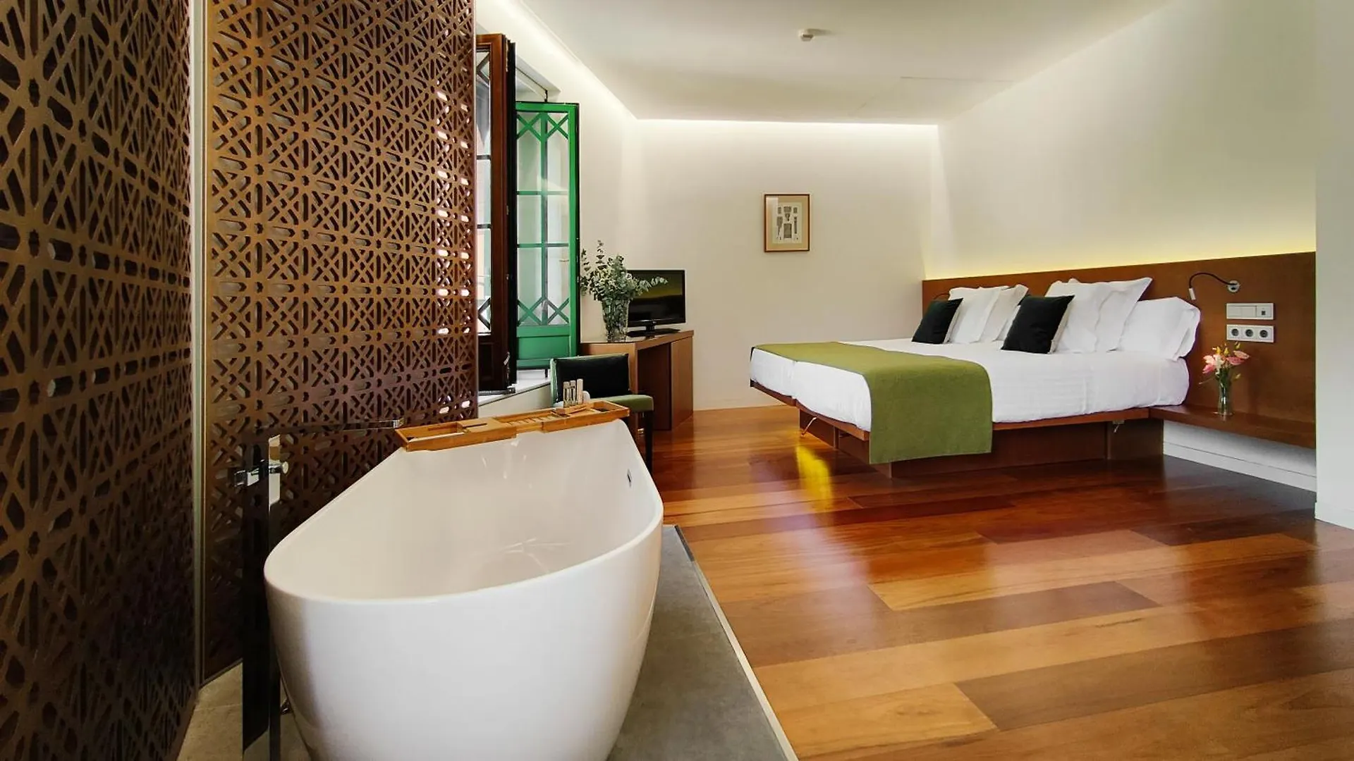 Alhambra Palace Hotel Гранада
