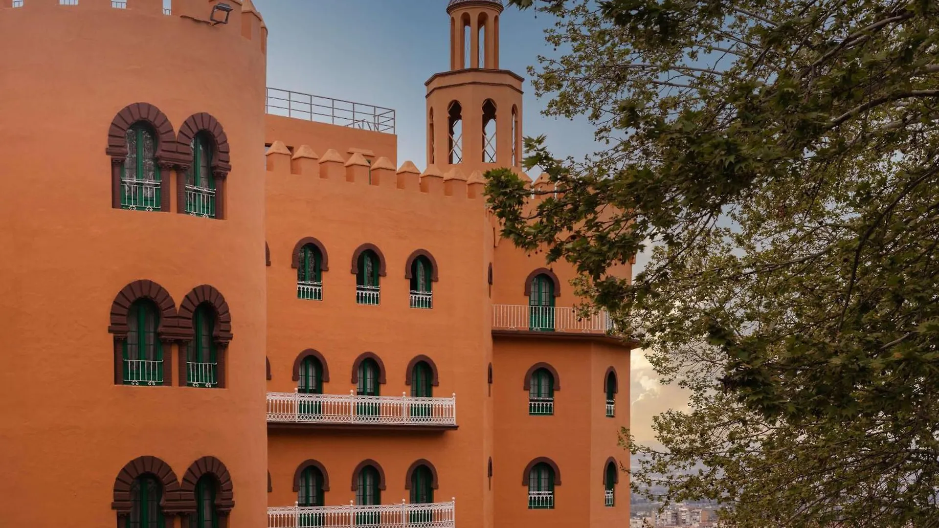 Alhambra Palace Hotel Гранада
